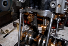 Crank bearings and rods 05