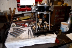 Crank bearings and rods 09
