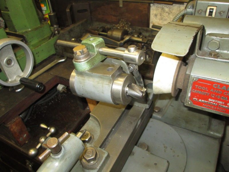 Two engines Shed 10  090216