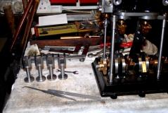 Crank bearings and rods 23
