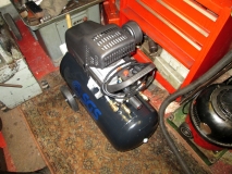 Air compressor 230216