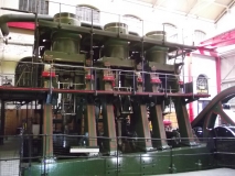 River Don Engine (vertical steam engine) - DSCF3269