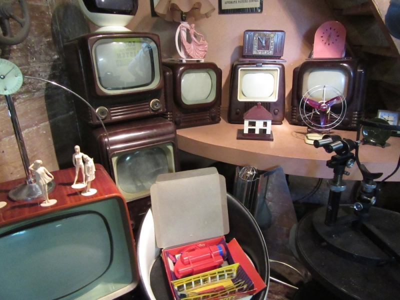 Bakelite Museum 10