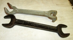 Spanners for Col