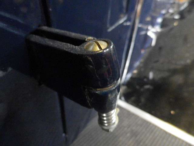 Morris Cowley door hinge