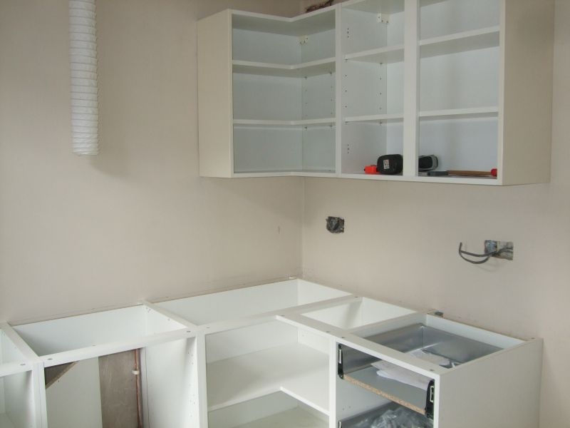 Corner & 800 Wall