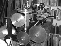 Tangential dividing gear