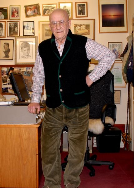 SG Lanz WAISTCOAT 12012013JPG