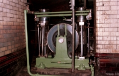 EllenroadBarringengine870601