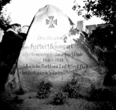 War memorial at Putlos