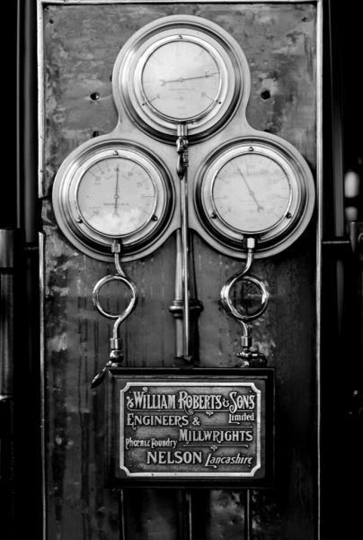 Gauges779901