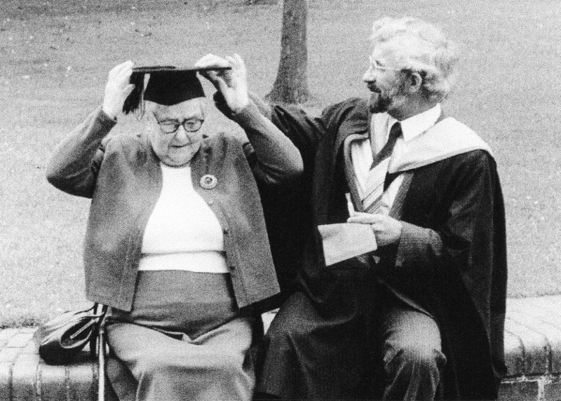 MaryGrahamStanleygrad1982