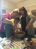 Kahara stirring Xmas cakes