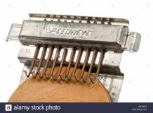 1940s-speedweve-automatic-darning-tool