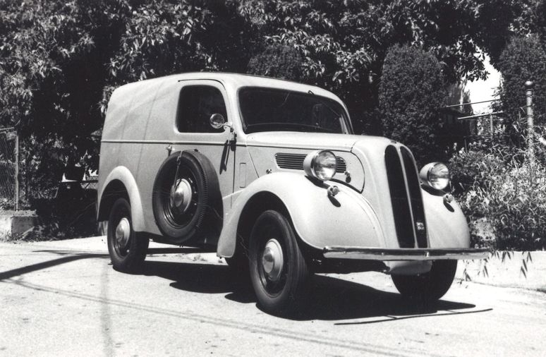 1952_Ford_Anglia van