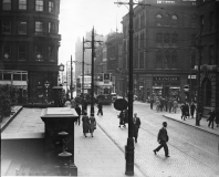 5PM rush-hour Moseley-Street-Manchester September-1937