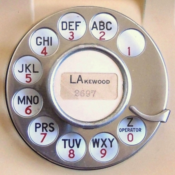 Telephone dial
