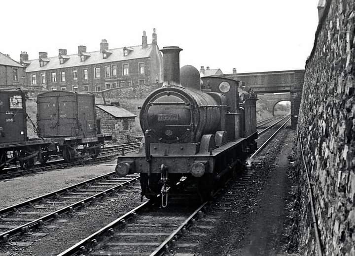 Looking from Barnoldswick Station towards Rainhall Rd