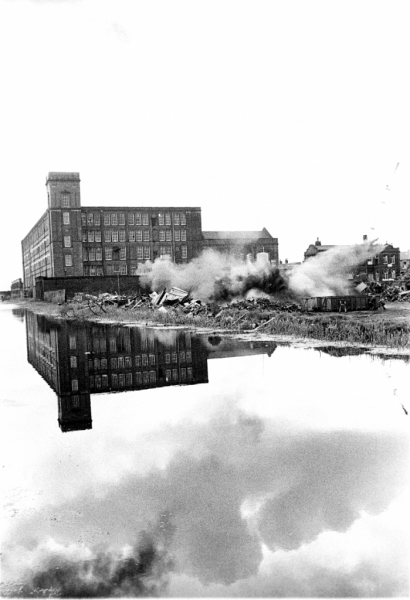Mossdemolition798829