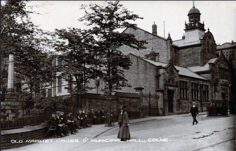 Municipal Hall and Old Market Cross