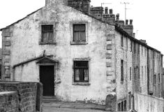 BridgetHouseCastleView823501