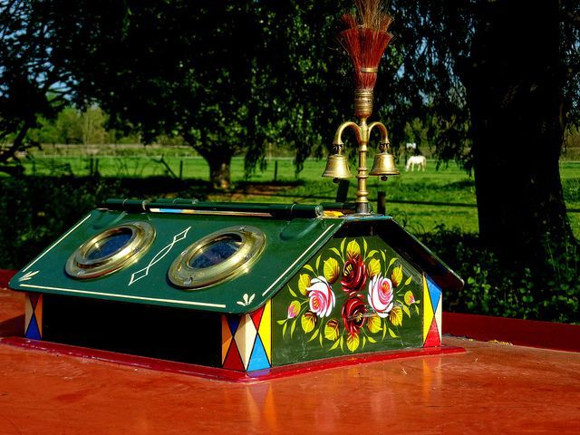 Pigeon box on boat