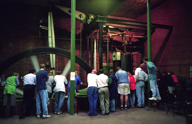 Whiteleesengine980501