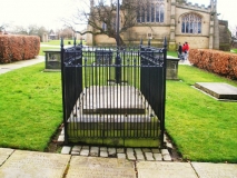 Tim Bobbins Grave