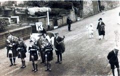 MorelandJohnsthird fromleftBarlick c1920