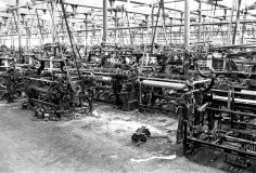 Weavingloomshifting7819503