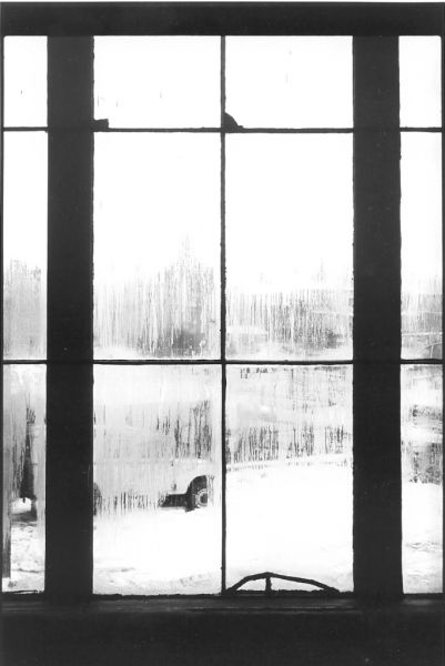 028