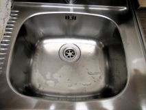 Clean sink