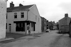 DuxburyCommercialSt823301