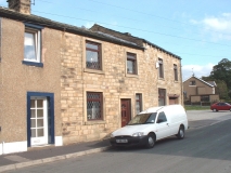 535557RedLionSt012002
