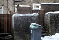 Snow 02 120125