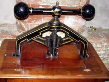 Mystery object 2548