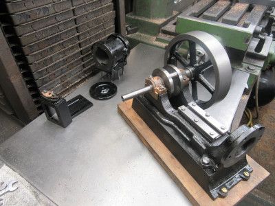 No. 9 Engine 01 010525