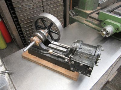 No. 9 Engine 01 020525