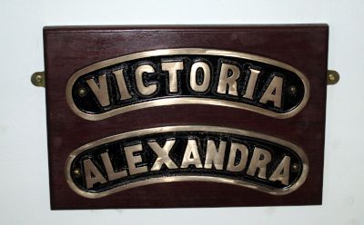 VictoriaAlexandra 02