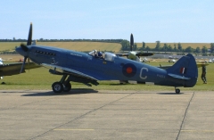 Spitfire-Mk-XIX-PS853