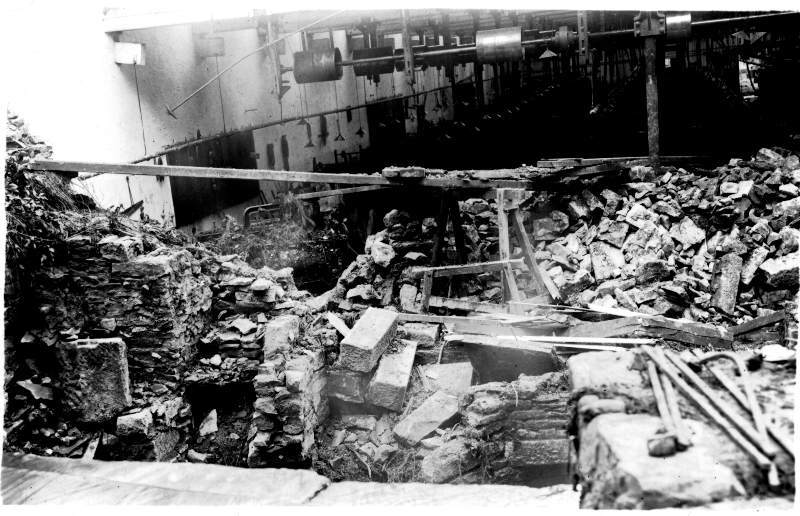 CloughShed1932flood