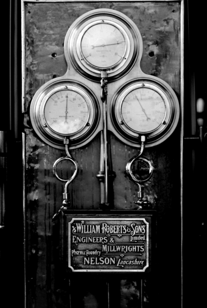 Gauges779901