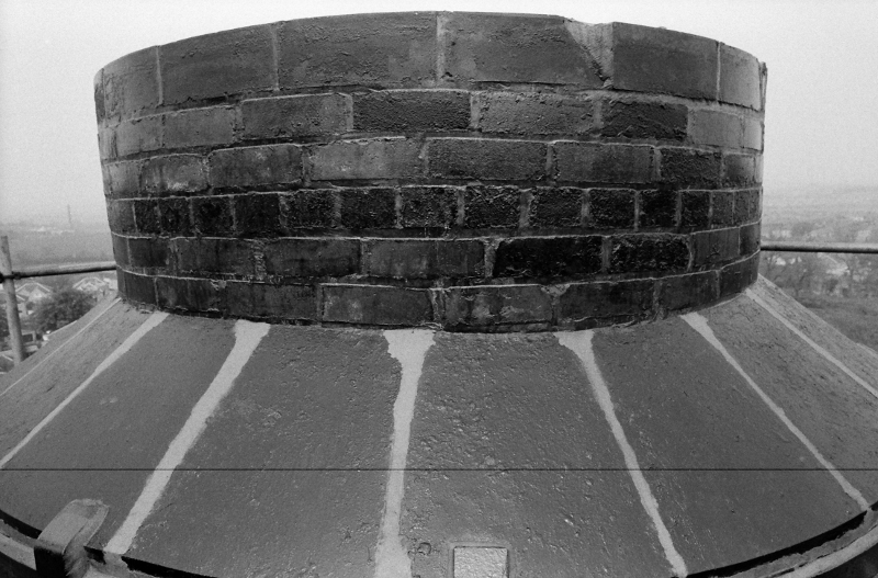 Bancroftchimneytop812002