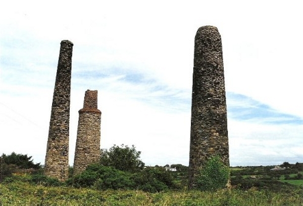 Cornishminechimneys2002