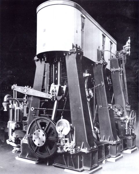 Liberty ship 140-ton VTE engine