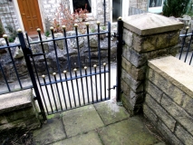 Repaired gate 01