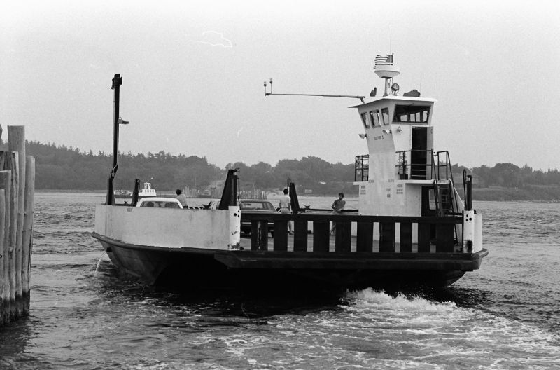 ShelterIslandFerry815001