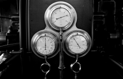 Gauges767601