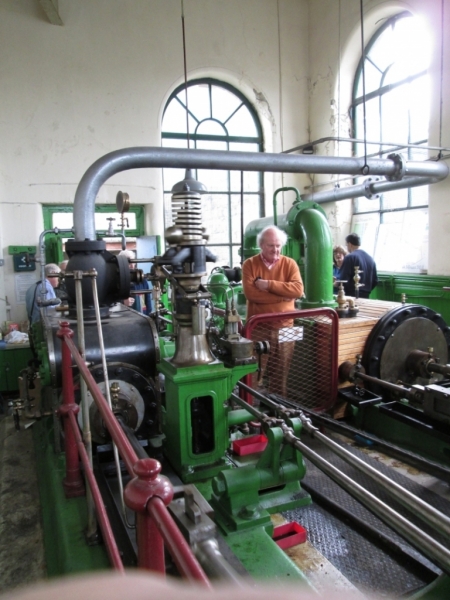 Robert Aram Oakmount engine 02 150514 MAIL