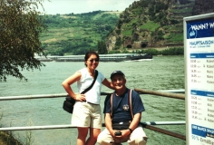 SGBeeRhinesteamer200005